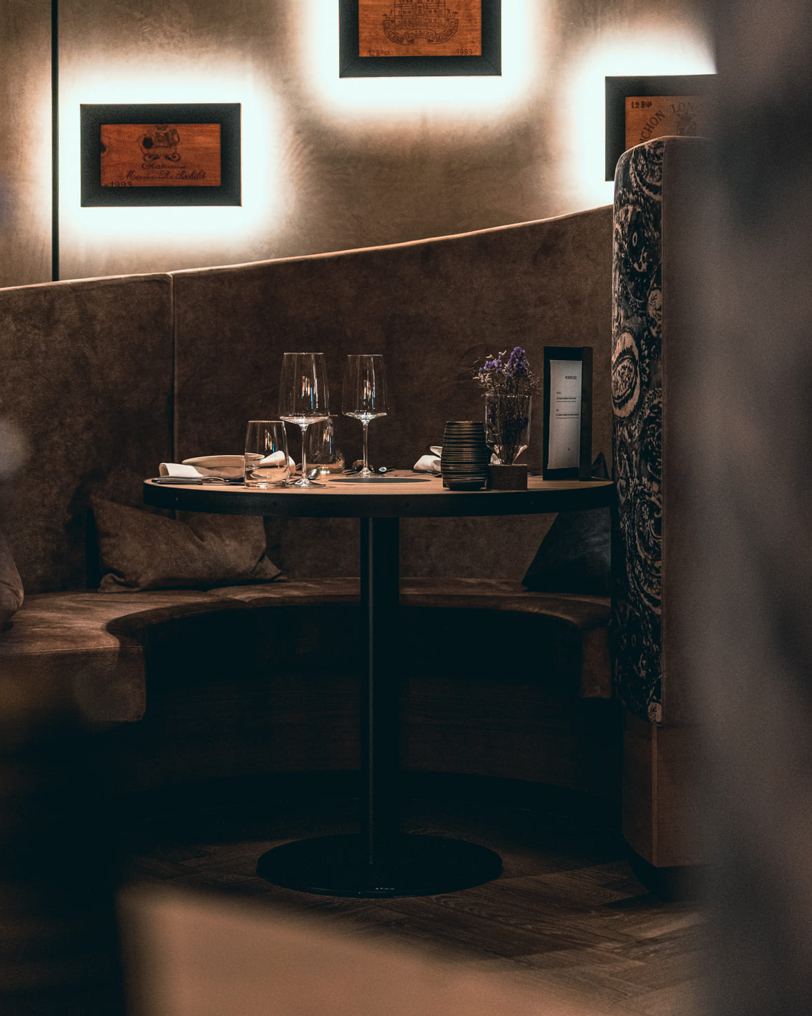 Alpenkoenig_gedeckter_Tisch_Restaurant_Esslust